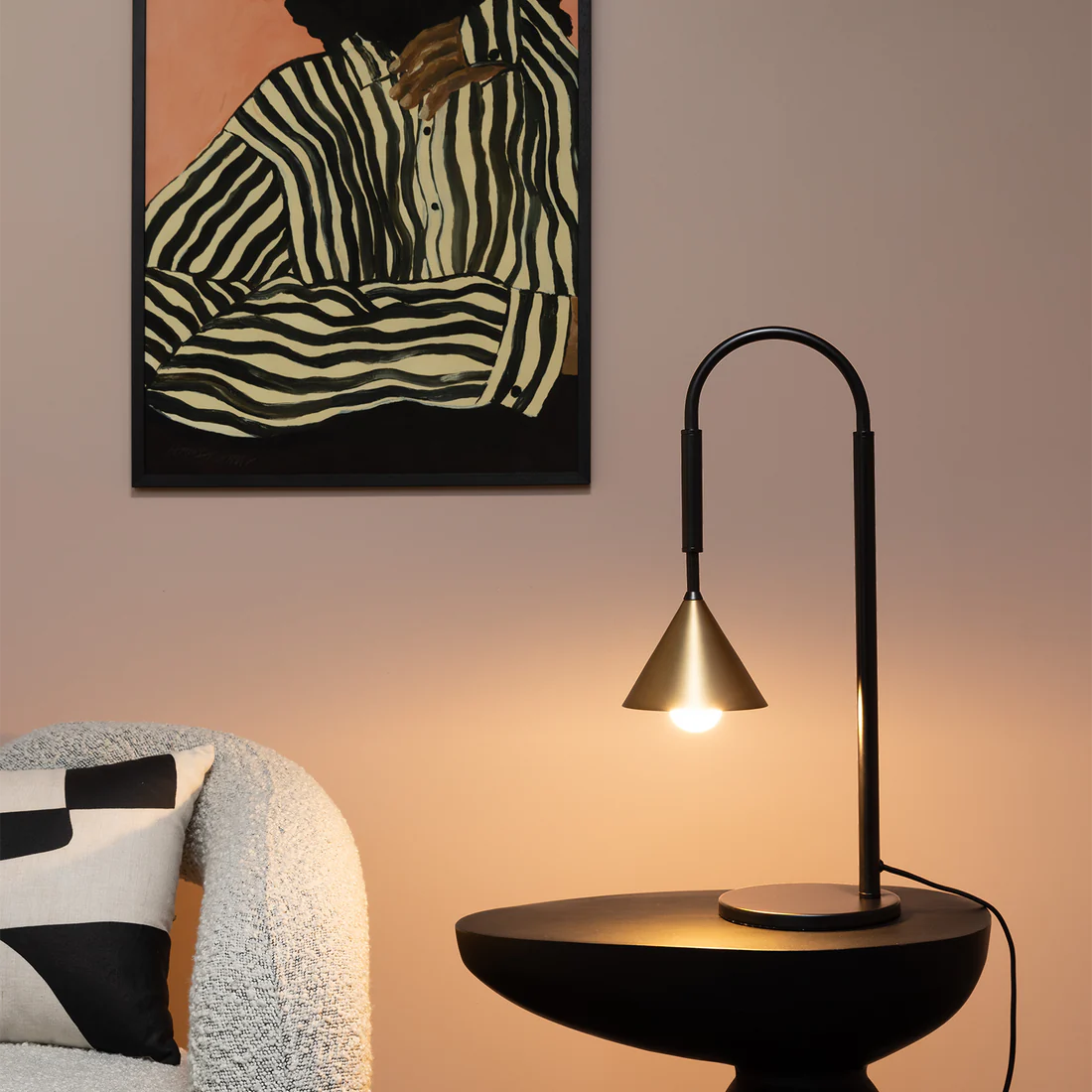 Venna Table Lamp Gold