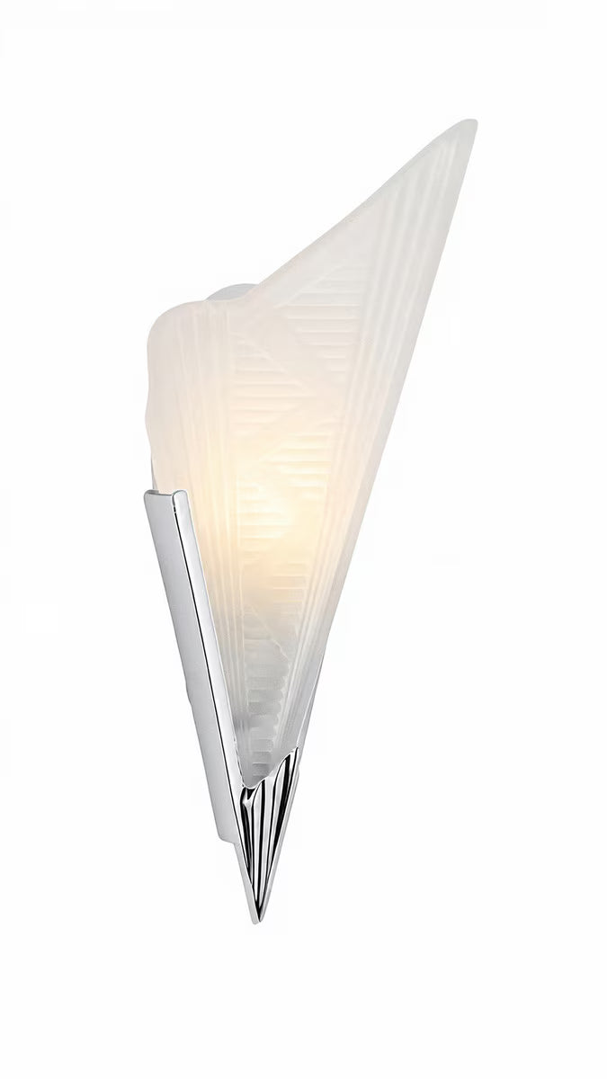 7011 Wall Light