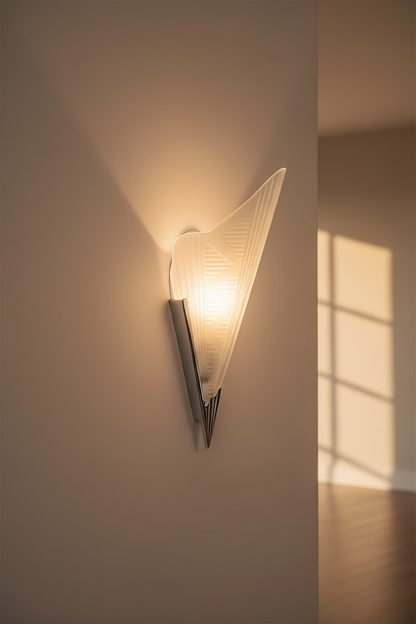 7011 Wall Light