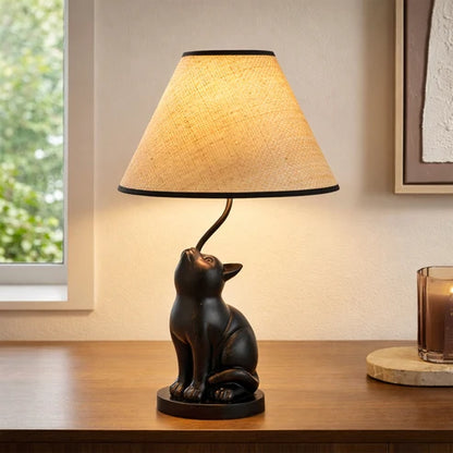 Upward-Looking Cat LED Table Lamp