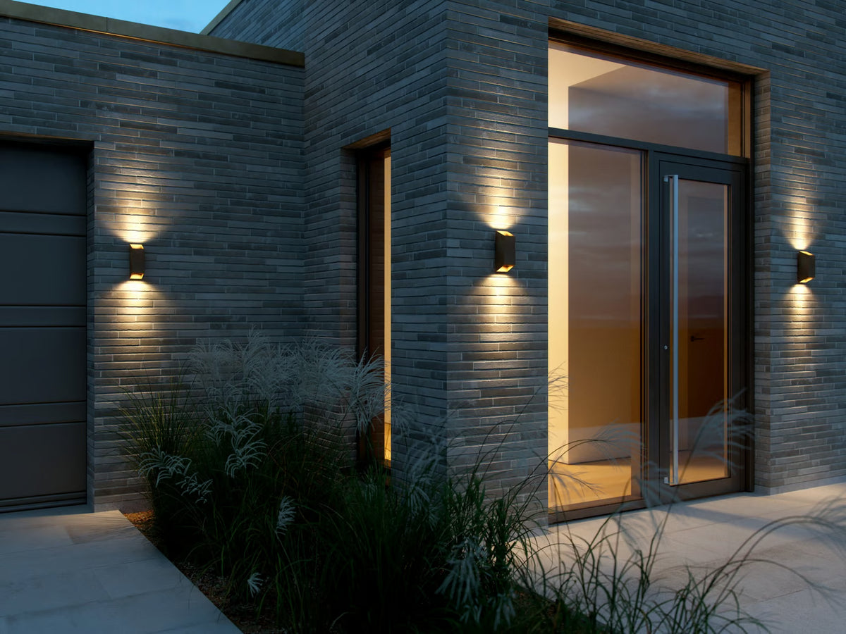 Nico Square 22 Exterior Wall Light Rusty