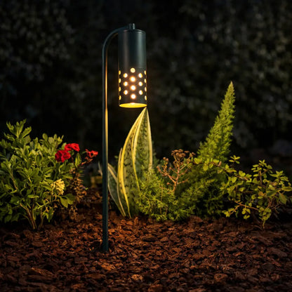 Manus 24v Spike Post Light