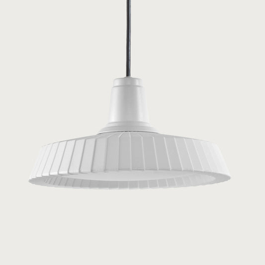 Marietta 32 Exterior Pendant