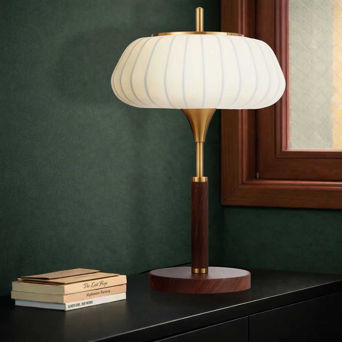 Lasian Table Lamp