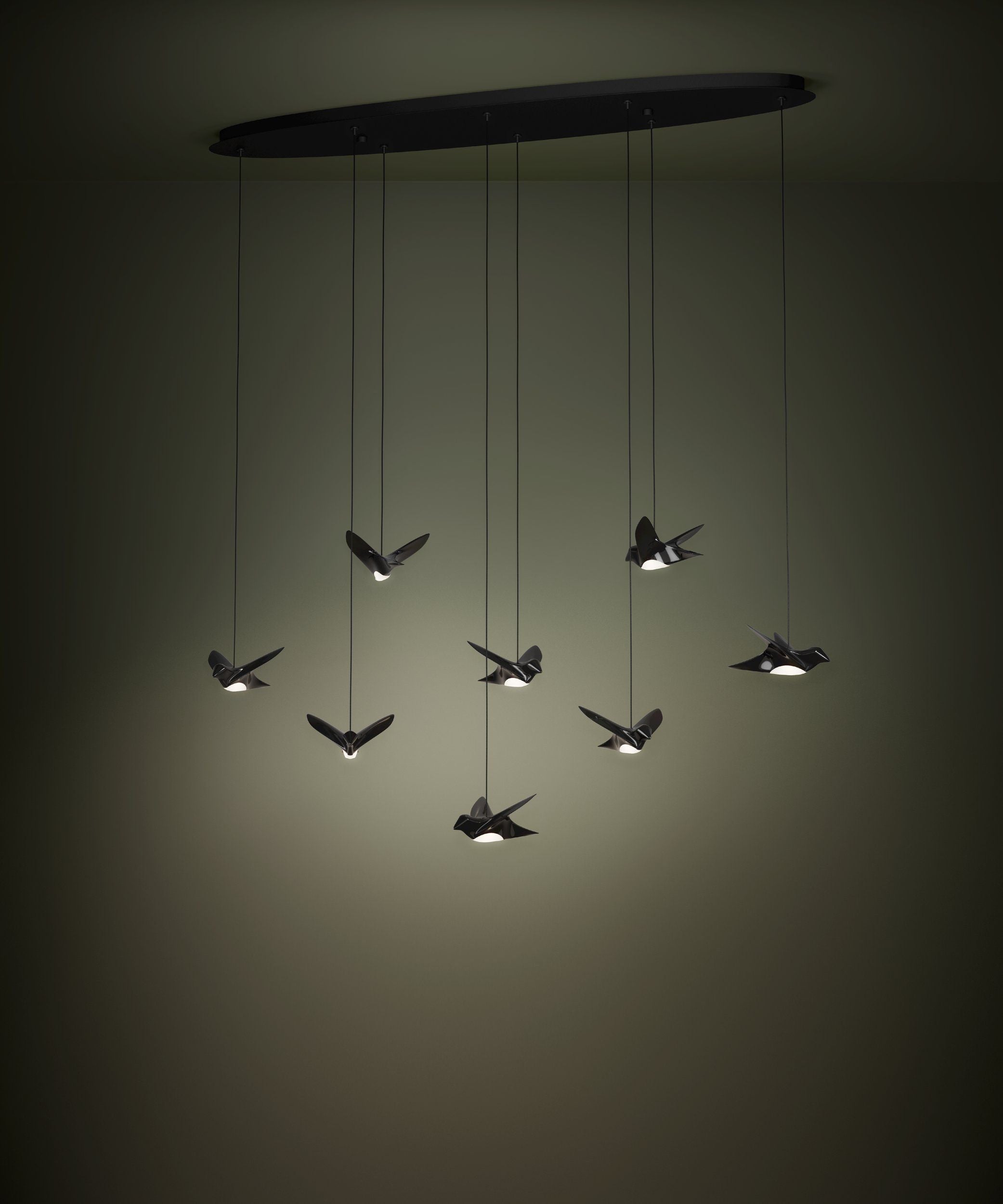 Paratebueno 8LT LED Pendant Black