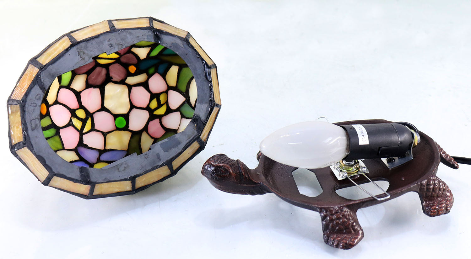 Rose Leadlight Turtle Lamp