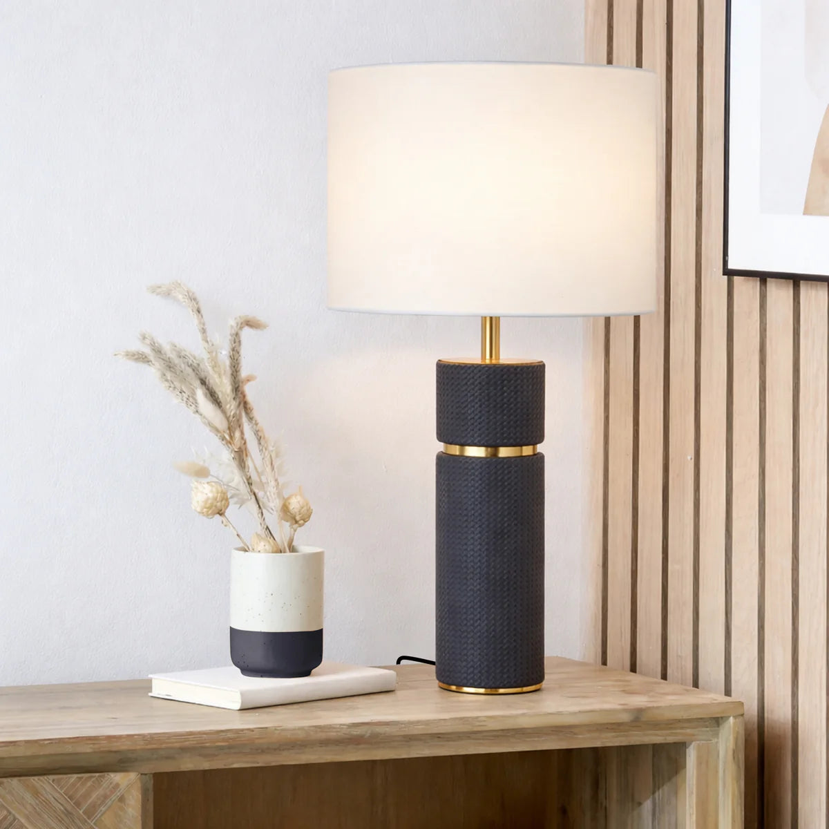 Valda Table Lamp